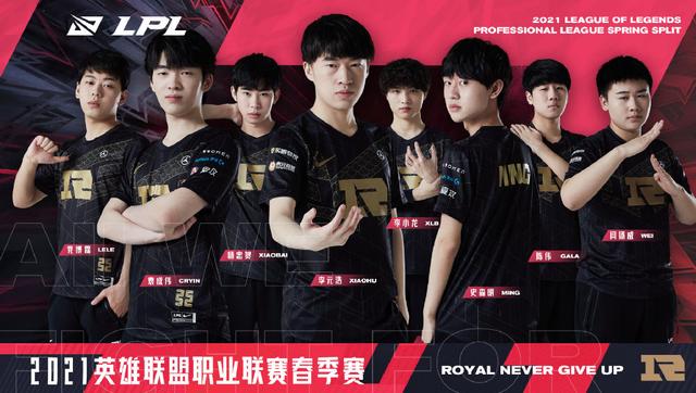 甲赛场脱颖 甲赛场脱颖