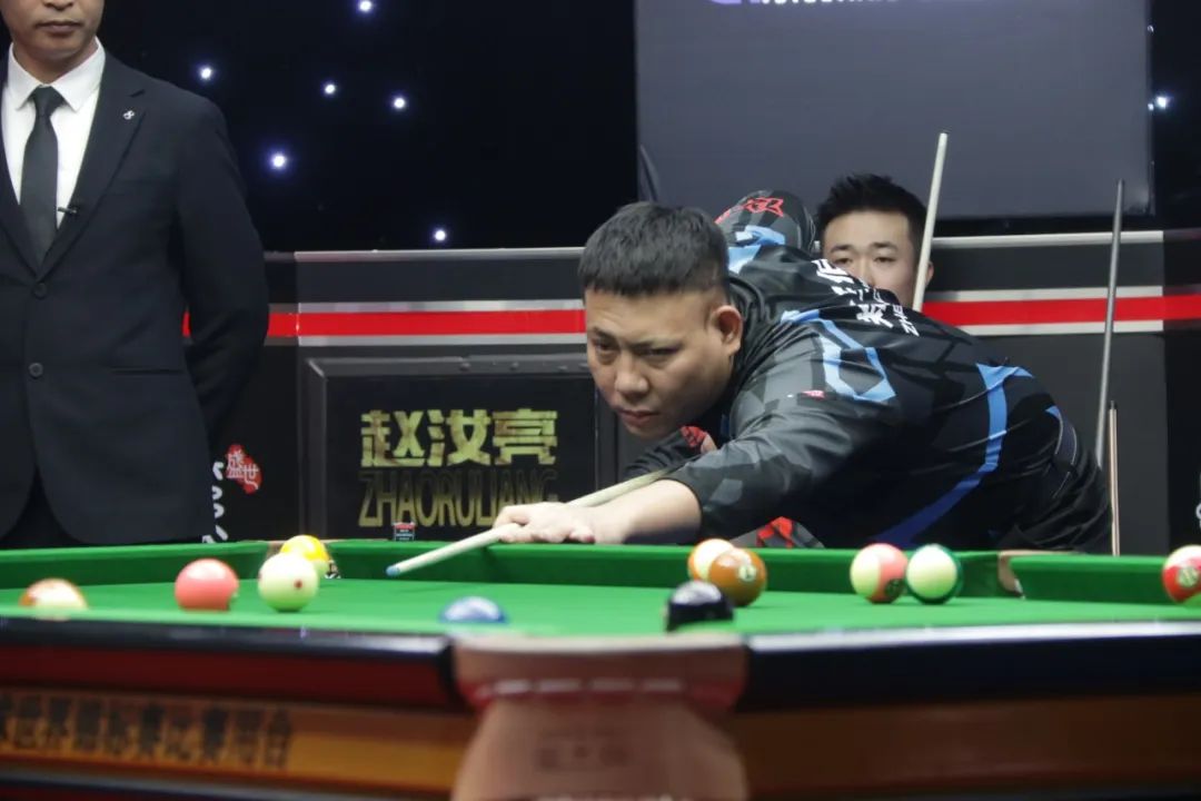 后场与边路 后场与边路